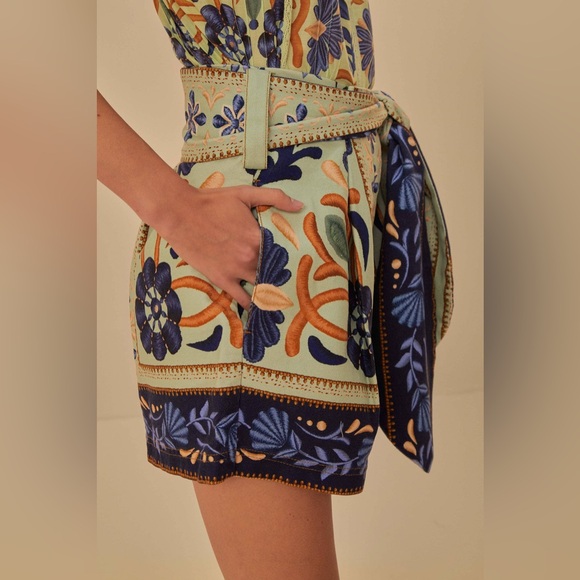 NWT FARM Rio Green Ocean Tapestry Belted Short 27 - Picture 11 of 13